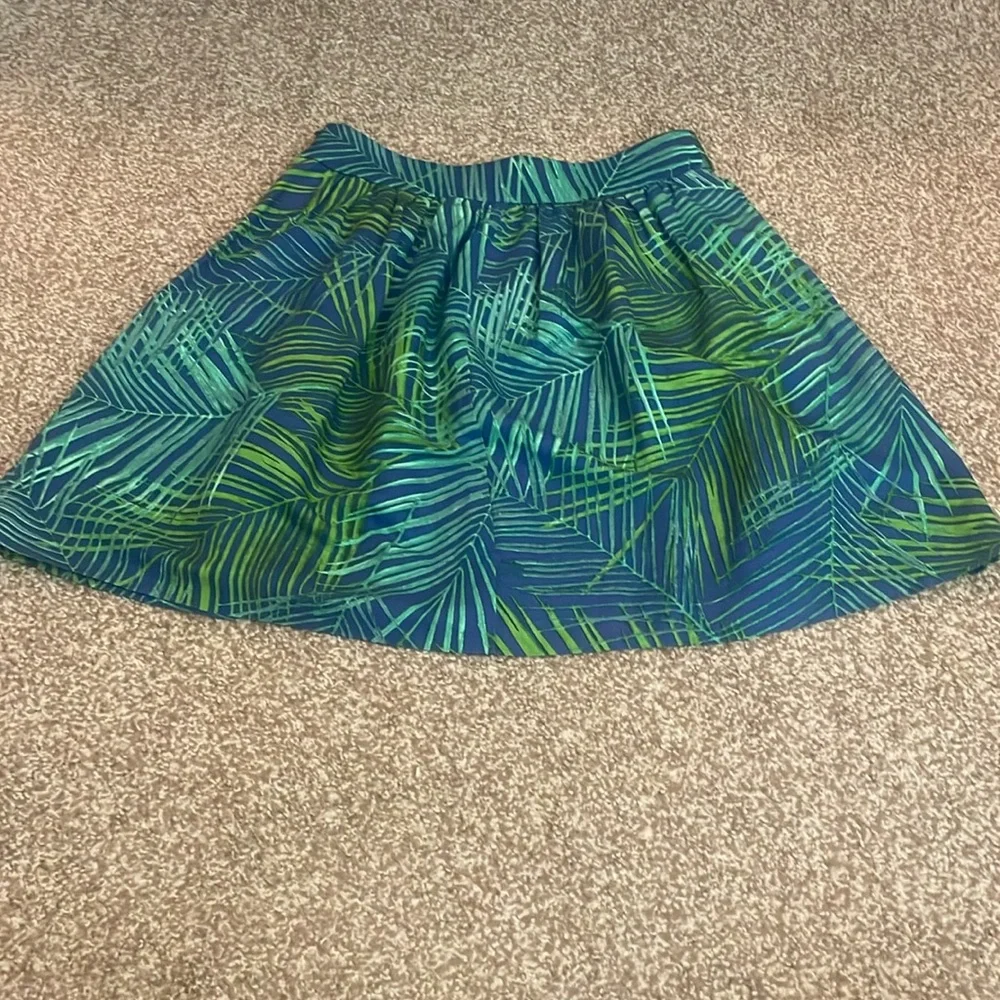 Banana Republic Lined Blend Leaf Print Skirt - Picture 2 of 6
